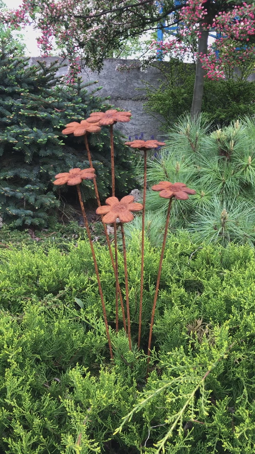 Rusty flowers set of 6, 6 Rusty flowers garden stakes, Metal garden decor, metal yard art, outdoor metal decor, Rusty metal garden decor