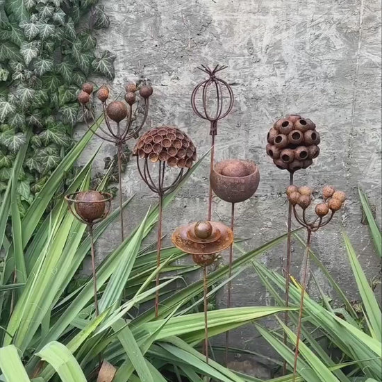 Set of 8 Rustic Metal Flower Sculptures – Handmade Garden Stakes, Decorative Landscaping Art, Bee & Butterfly Friendly, Garden Decoration