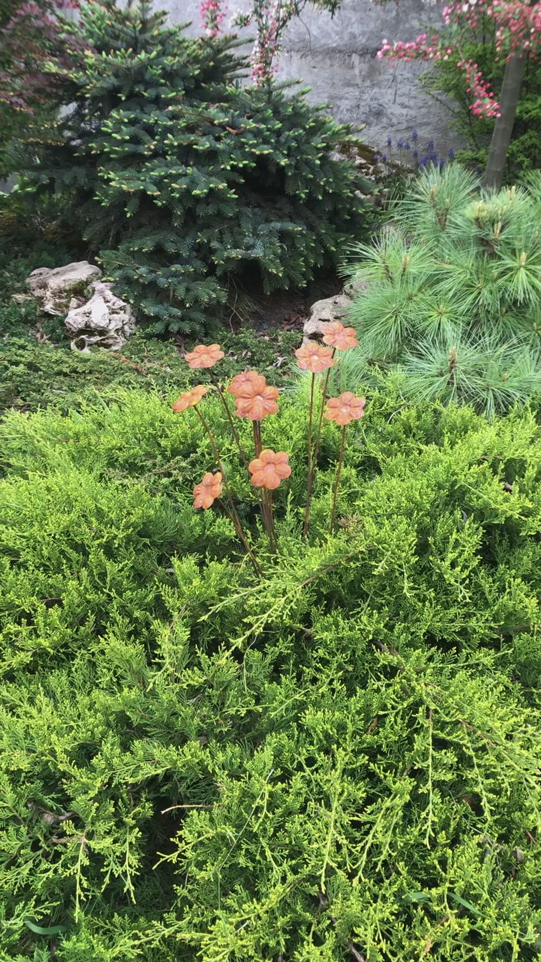 Rusty flowers set of 10, Flowers garden decor, Metal rain catchers, metal yard art, outdoor metal decor, Rusty metal garden decor