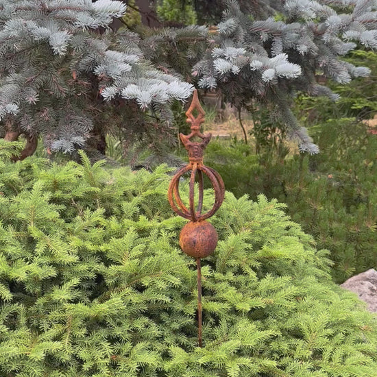 Rusty Metal garden stakes, Rusty garden finial, Metal garden decor, outdoor garden metal decor, Rusty metal garden decor