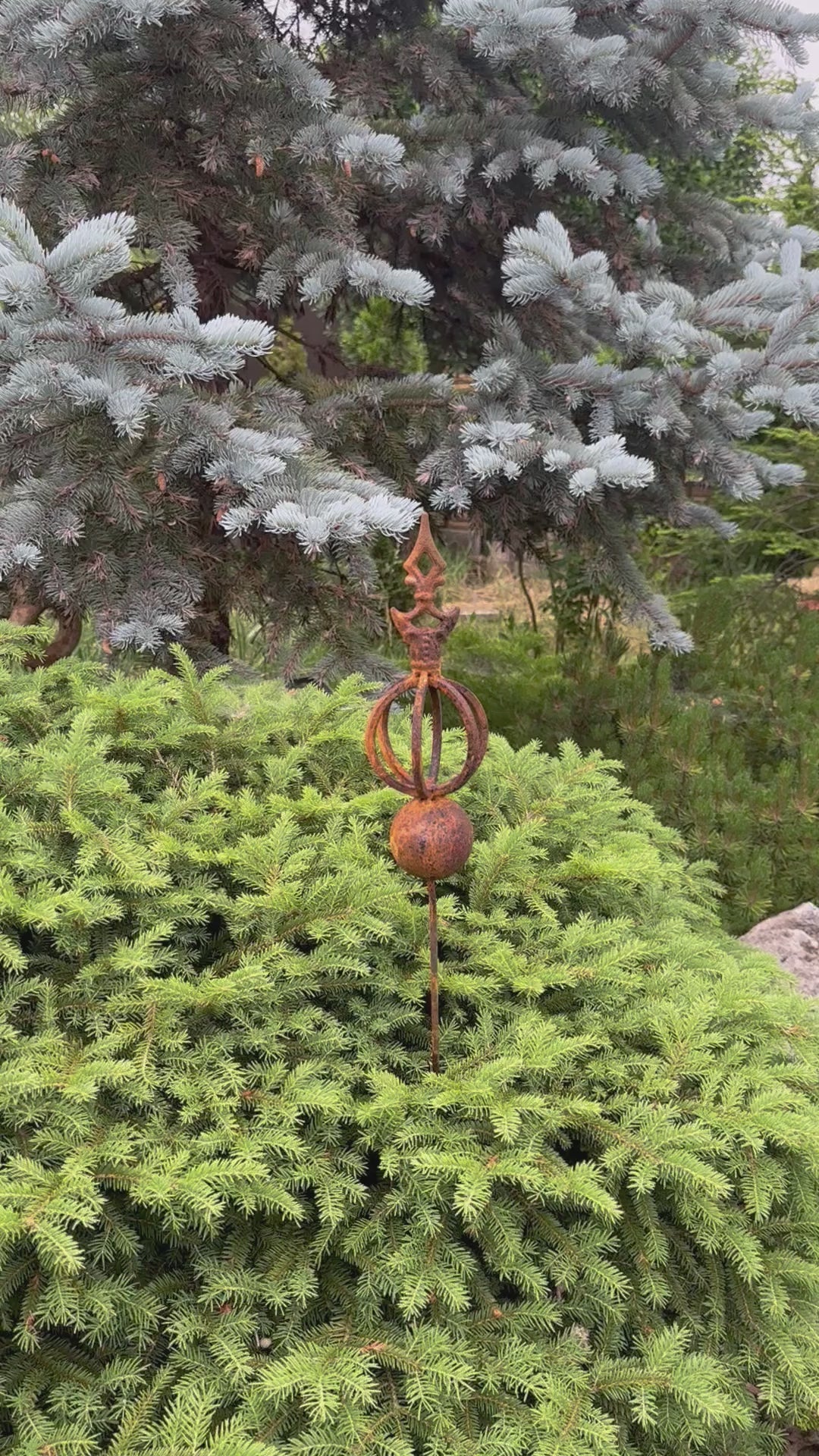 Rusty Metal garden stakes, Rusty garden finial, Metal garden decor, outdoor garden metal decor, Rusty metal garden decor