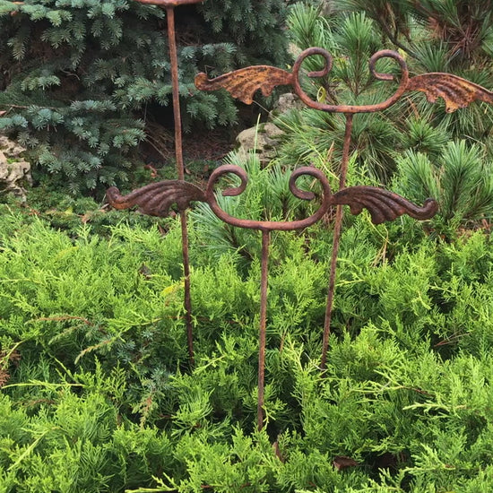 Rusty Metal garden stakes, Rusty garden finial, Metal garden decor, metal yard art, outdoor metal decor, Rusty metal garden decor