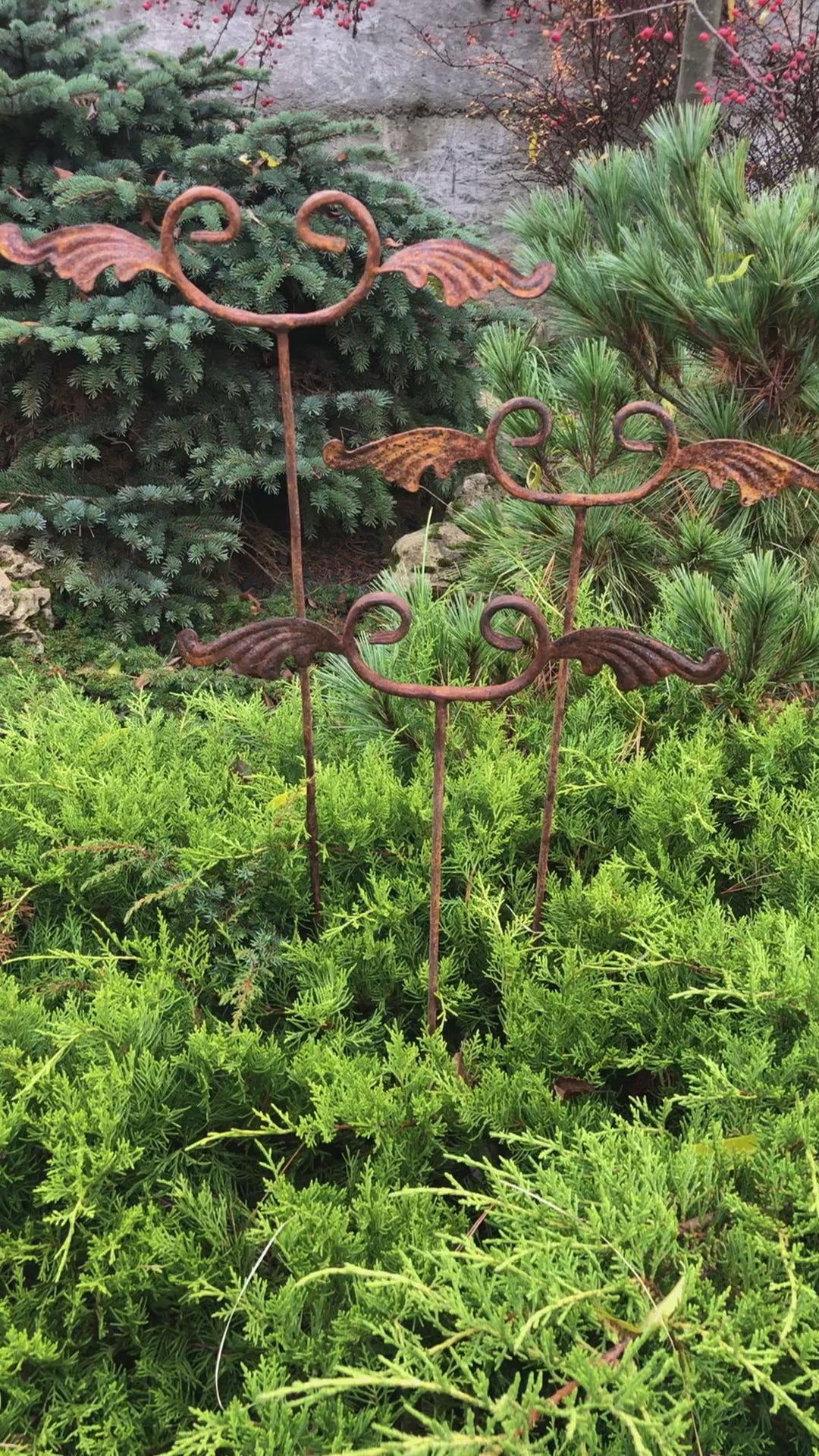 Rusty Metal garden stakes, Rusty garden finial, Metal garden decor, metal yard art, outdoor metal decor, Rusty metal garden decor