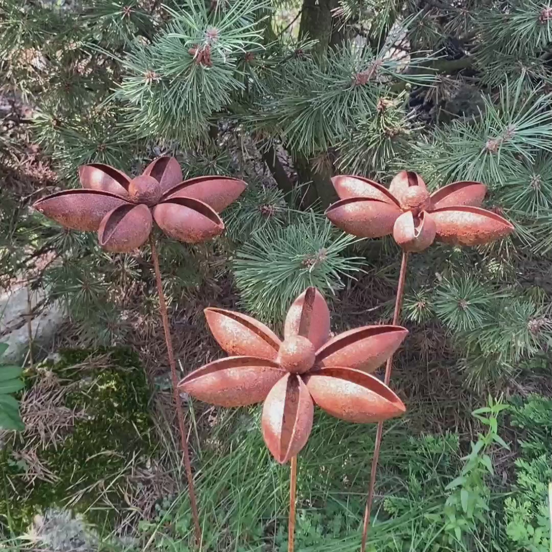 Rusty Metal Flowers Star Anise Outdoor Badian Rusty Stakes Decoration for the Backyard Lawn ornaments