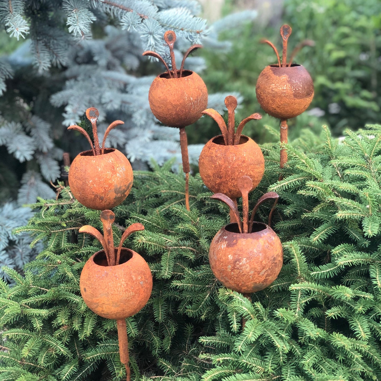 Rusty flowers set of 6, Metal garden decor, 6 Rusty flowers garden stakes,  metal yard art, outdoor metal decor, Rusty metal garden decor