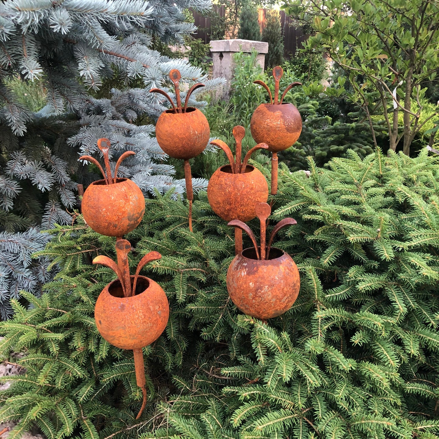 Rusty flowers set of 6, Metal garden decor, 6 Rusty flowers garden stakes,  metal yard art, outdoor metal decor, Rusty metal garden decor