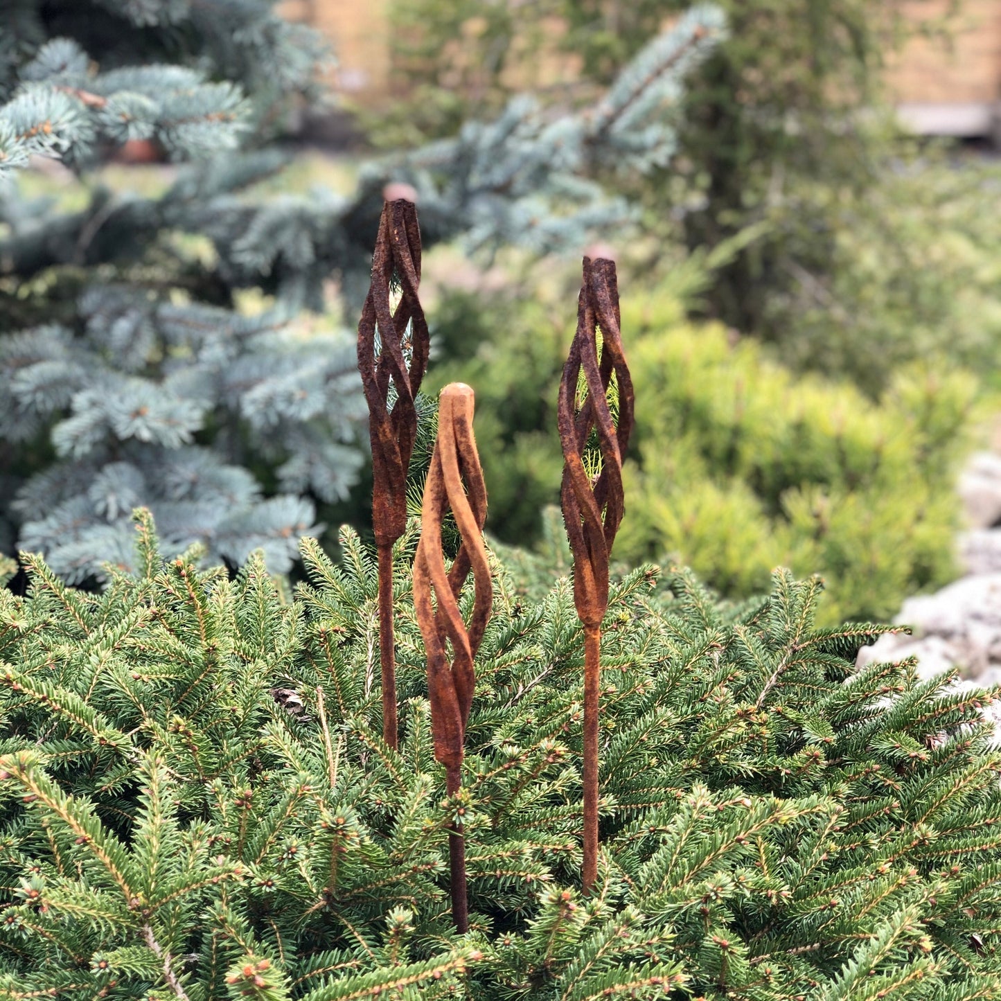 Rusty flower buds set of 3, 3 Rusty flowers garden stakes, Metal garden decor, metal yard art, outdoor metal decor, Rusty metal garden art