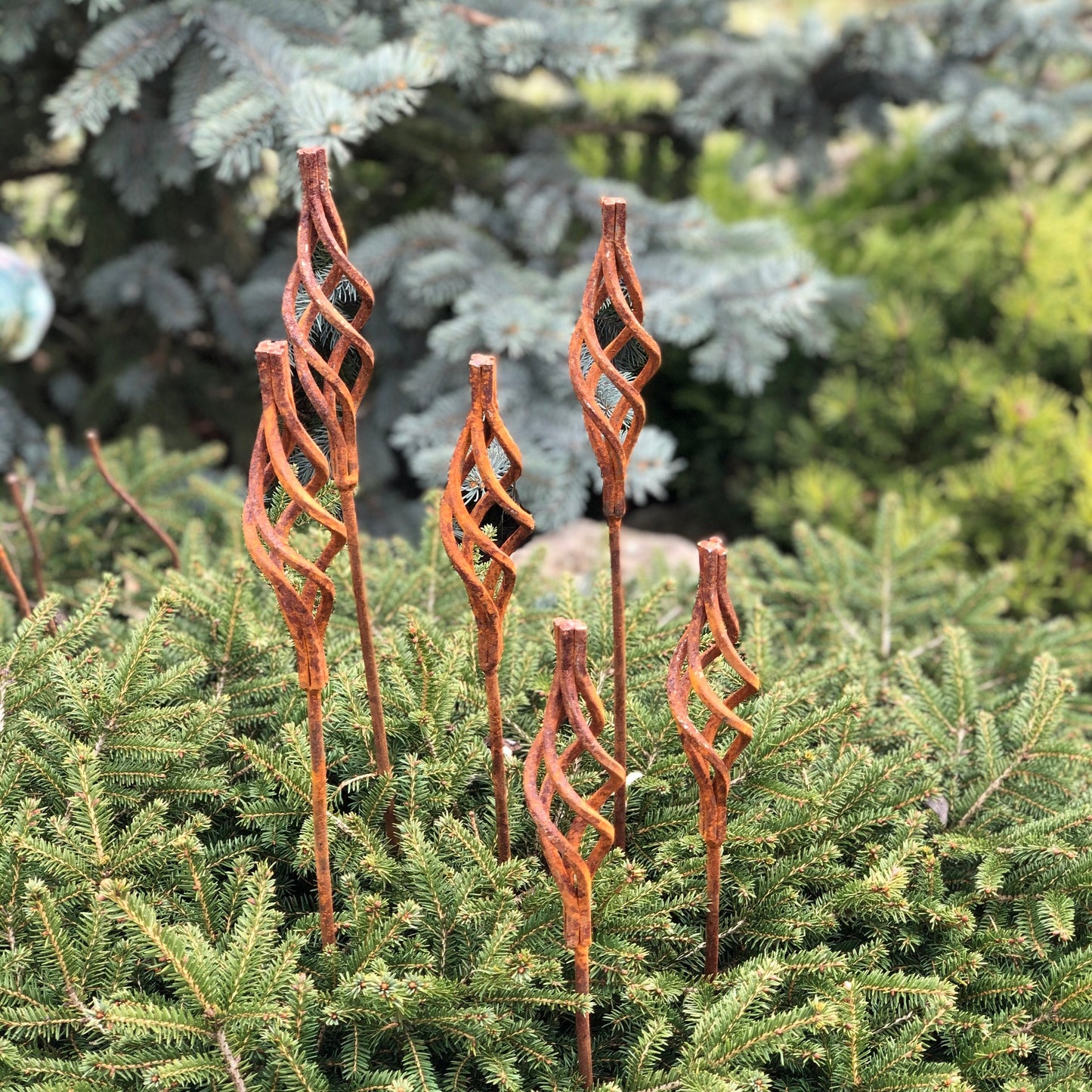 Rusty flowers set of 6, Metal flower garden stake, Metal garden decor, outdoor metal decor, Rusty metal garden decor