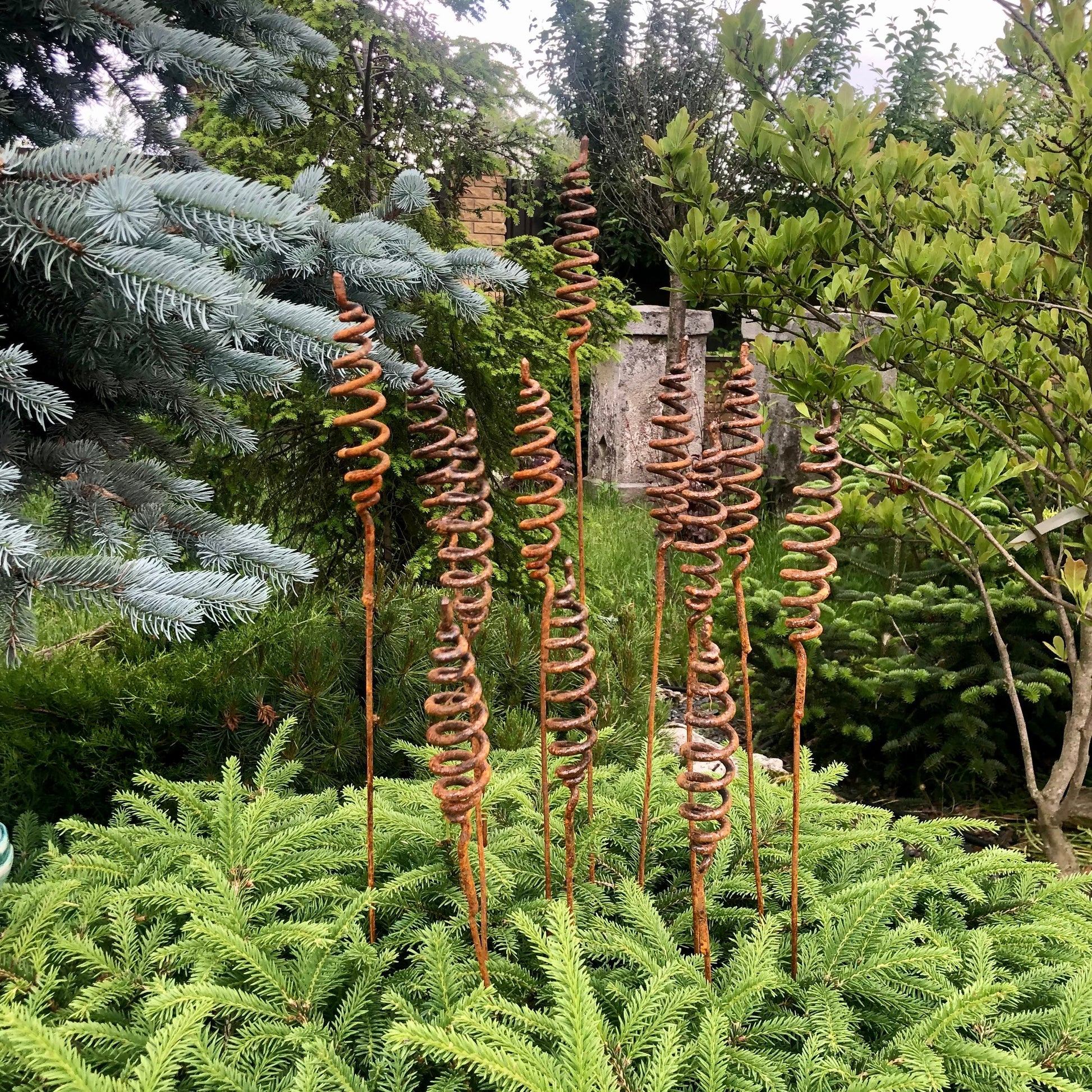 Rusty flowers set of 12, Flowers garden decor, Metal garden decor, metal yard art, outdoor metal decor, Rusty metal garden decor