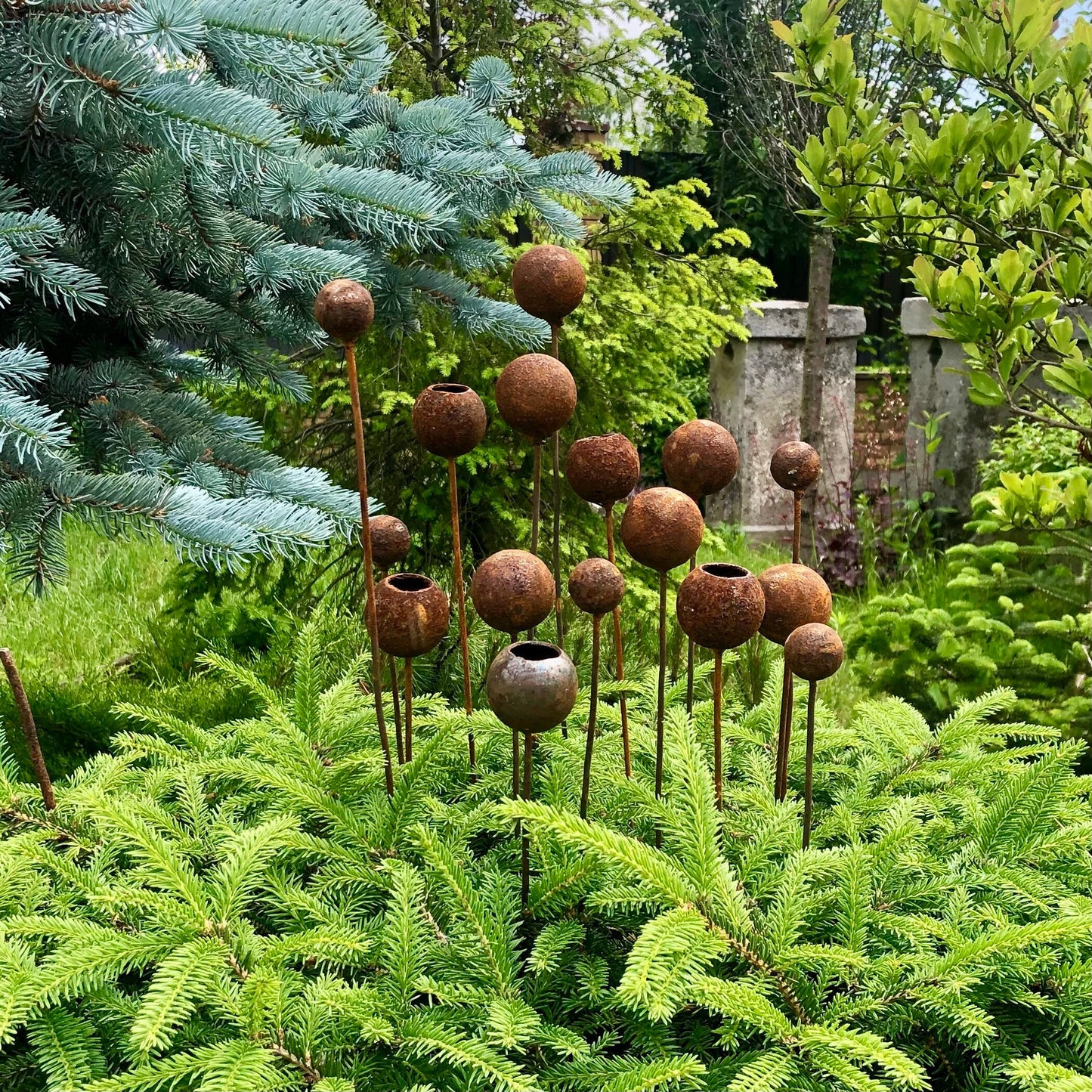 Rusty flowers set of 16, Metal Flower garden decor, Metal garden decor, metal yard art, outdoor metal decor, Rusty metal garden decor