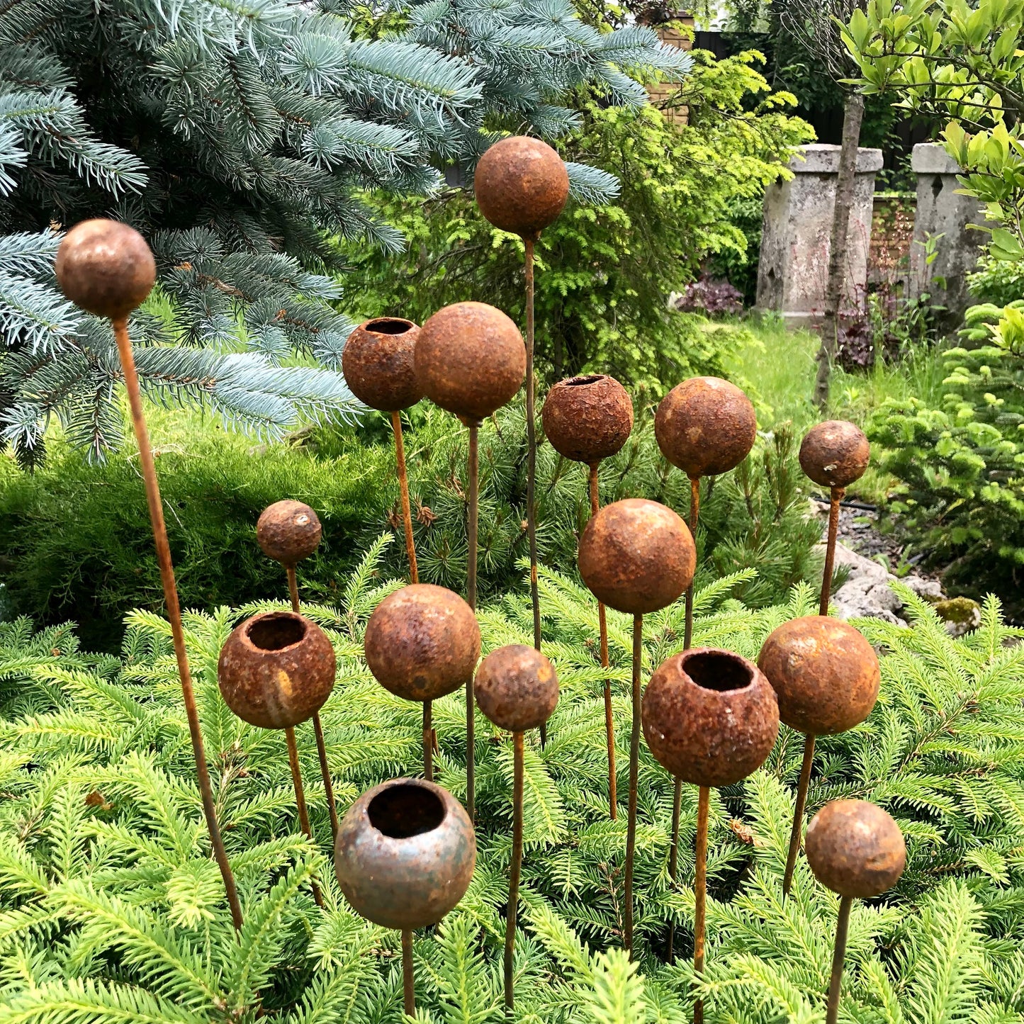 Rusty flowers set of 16, Metal Flower garden decor, Metal garden decor, metal yard art, outdoor metal decor, Rusty metal garden decor