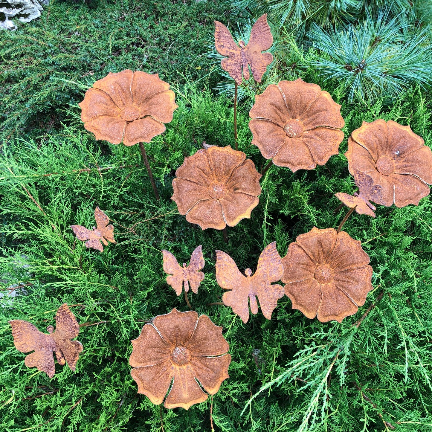 Rusty flowers&butterflies, Rusty flowers and butterflies garden stakes, Metal garden decor, metal yard art, outdoor metal decor