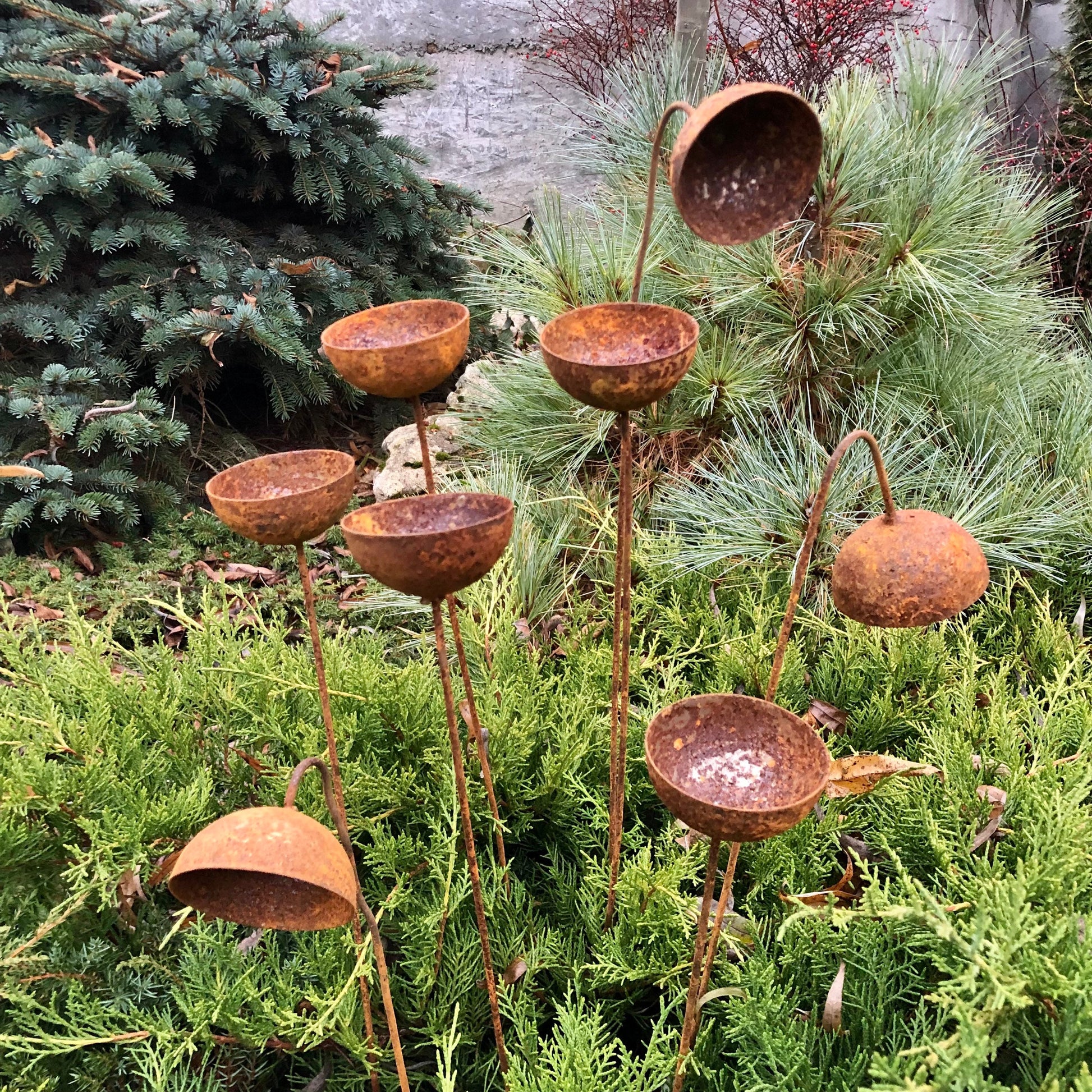 Rusty flower garden stakes, Flowers garden decor, Metal garden decor, metal yard art, outdoor metal decor, Rusty metal garden decor