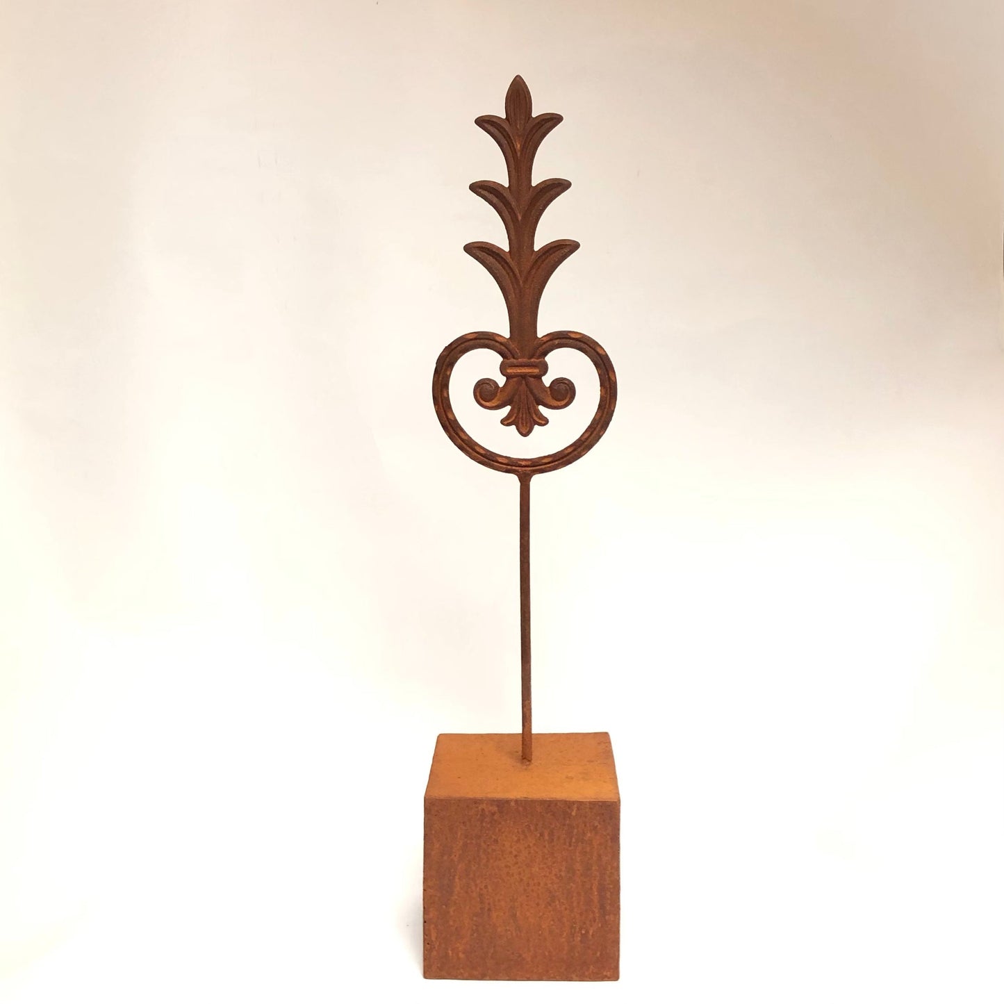 Rusty Metal Finial Home Sculpture: Elevate Your Space with Rustic Iron Decor, Perfect for Rustic Home Decor and Rustic Sculpture Enthusiasts.