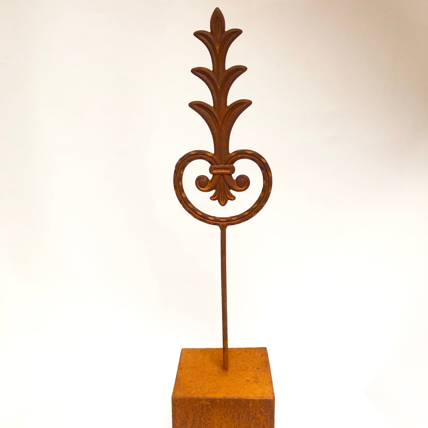 Rusty Metal Finial Home Sculpture: Elevate Your Space with Rustic Iron Decor, Perfect for Rustic Home Decor and Rustic Sculpture Enthusiasts.