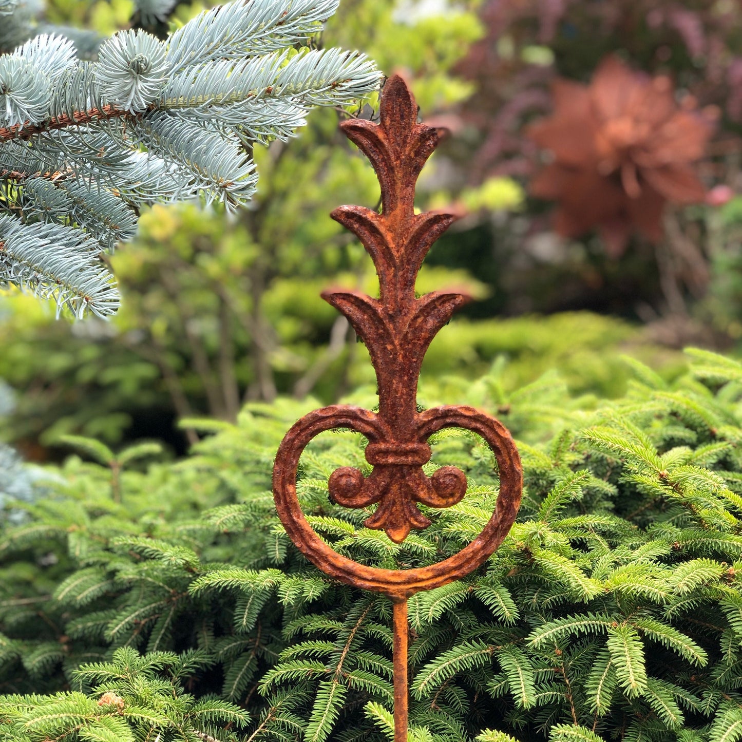 Rusty Metal garden stakes, Rusty garden finial, Metal garden decor, metal yard art, outdoor metal decor, Rusty metal garden decor