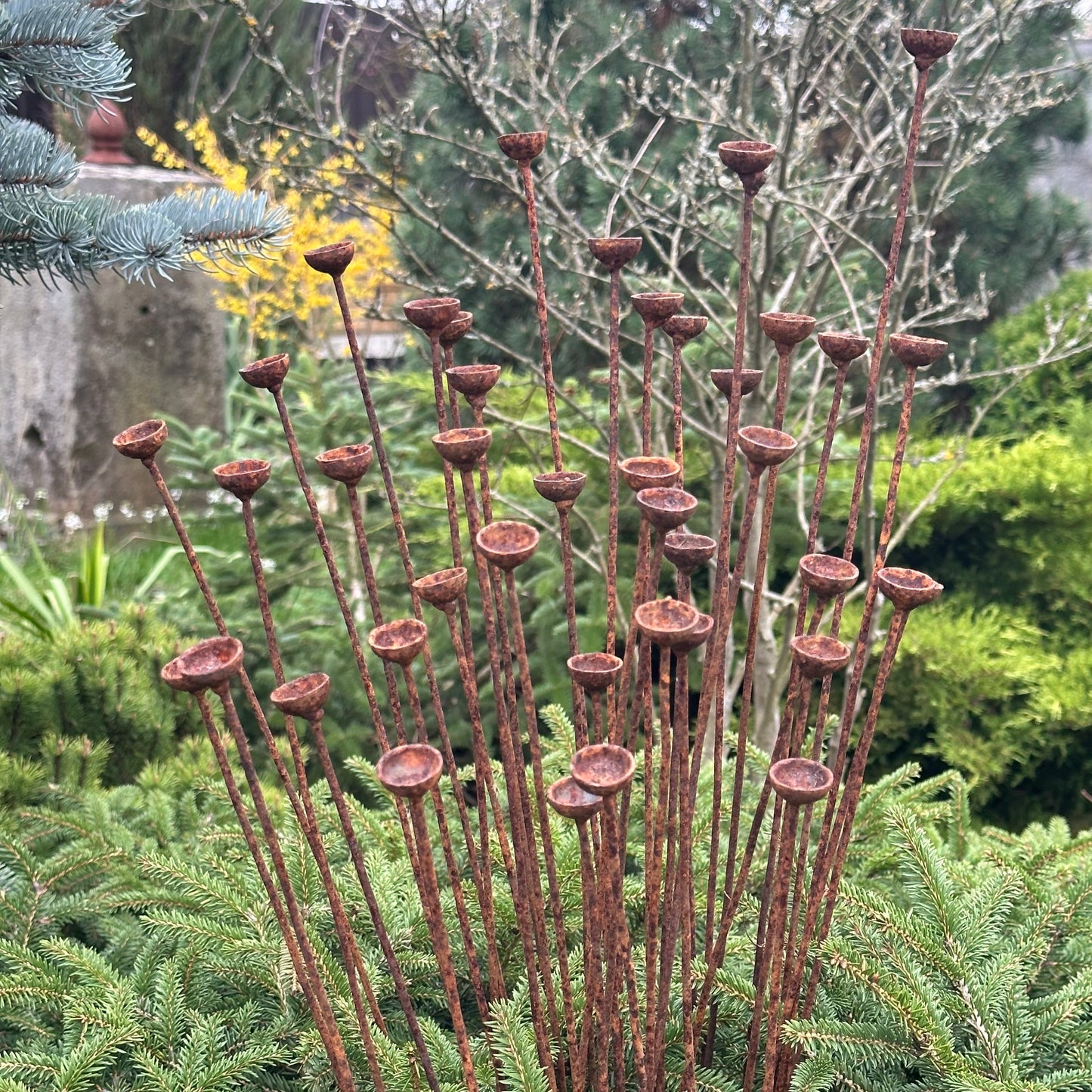 Set of 40 Rusty Tiny Flowers Garden Stakes: Charming Metal Decor for Your Garden and Yard.