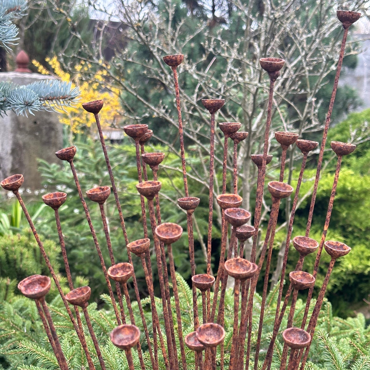 Set of 40 Rusty Tiny Flowers Garden Stakes: Charming Metal Decor for Your Garden and Yard.