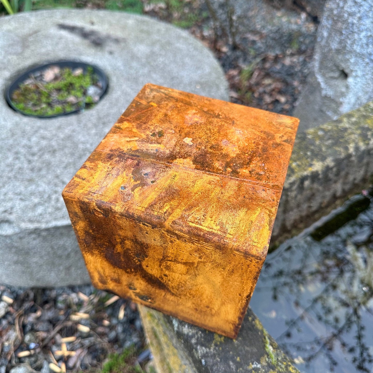 Rusty Zen Metal Cube Garden and Home Decor - Contemporary Sculpture for Meditation Spaces and Outdoor Gardens