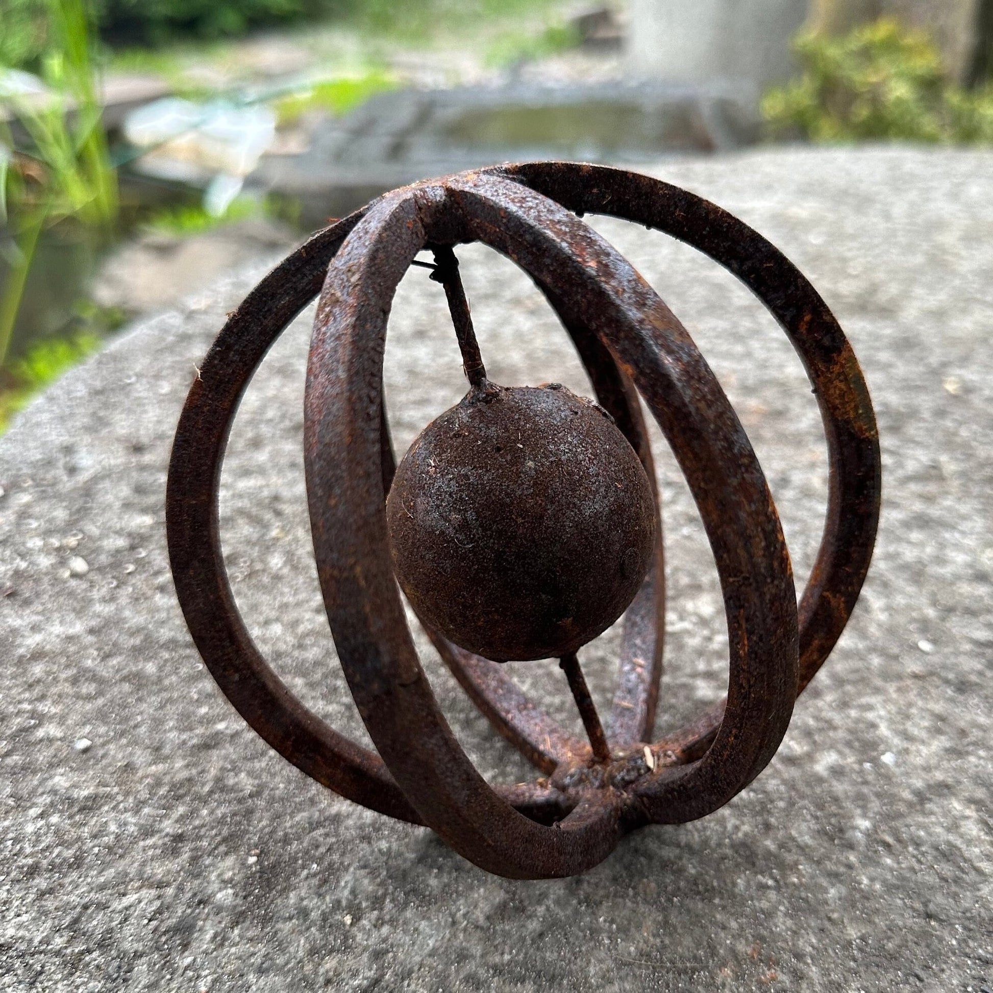 Rusty Metal 5’’ Sphere Outdoor Garden Decor