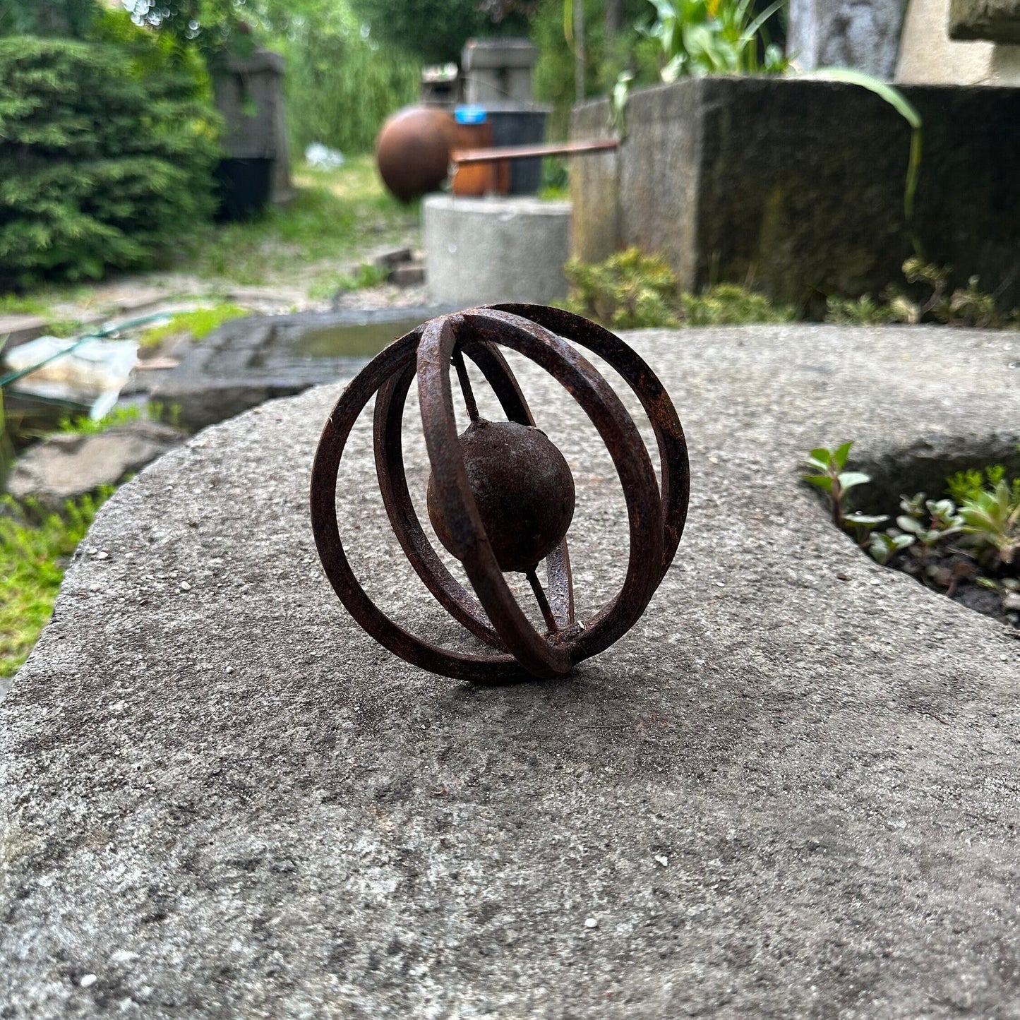 Rusty Metal 5’’ Sphere Outdoor Garden Decor