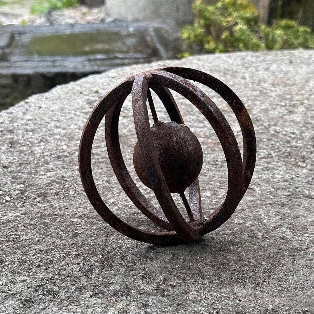 Rusty Metal 5’’ Sphere Outdoor Garden Decor