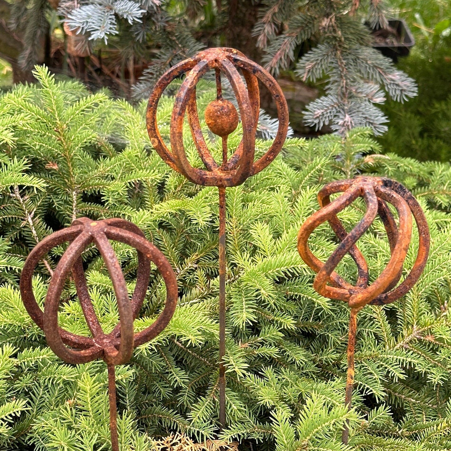 Modern minimalist garden stakes, Rusty Metal garden outdoor decor