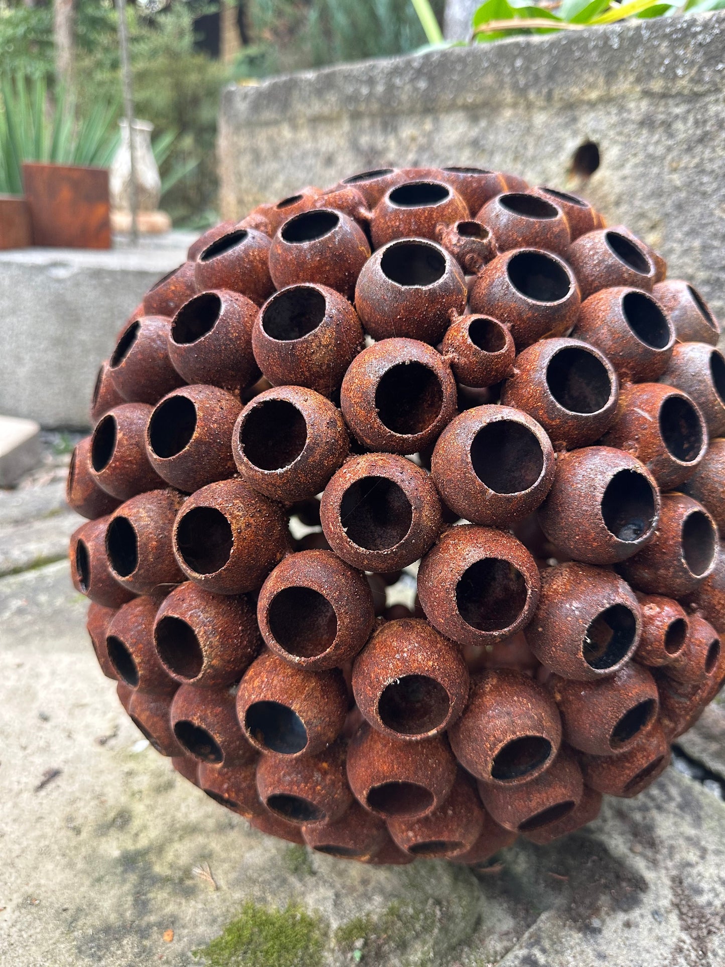 Art Rusty Metal Sphere Outdoor Garden Decor - Add a Touch of Zen Art