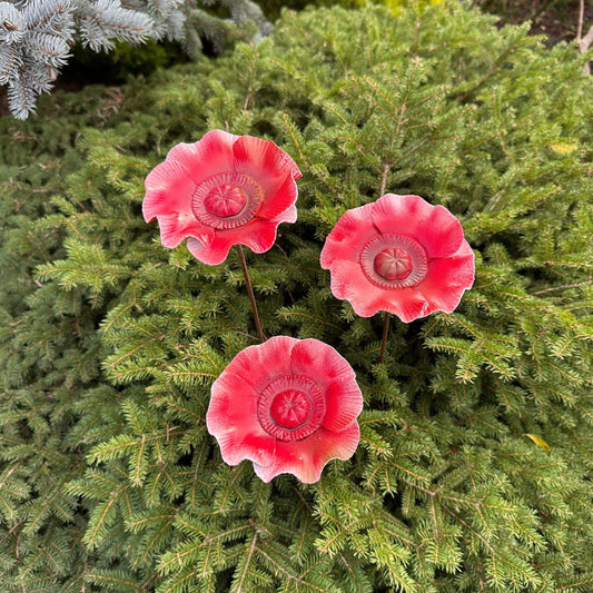 Colorful Metal flowers set of 3 - Add a pop of color to your outdoor garden