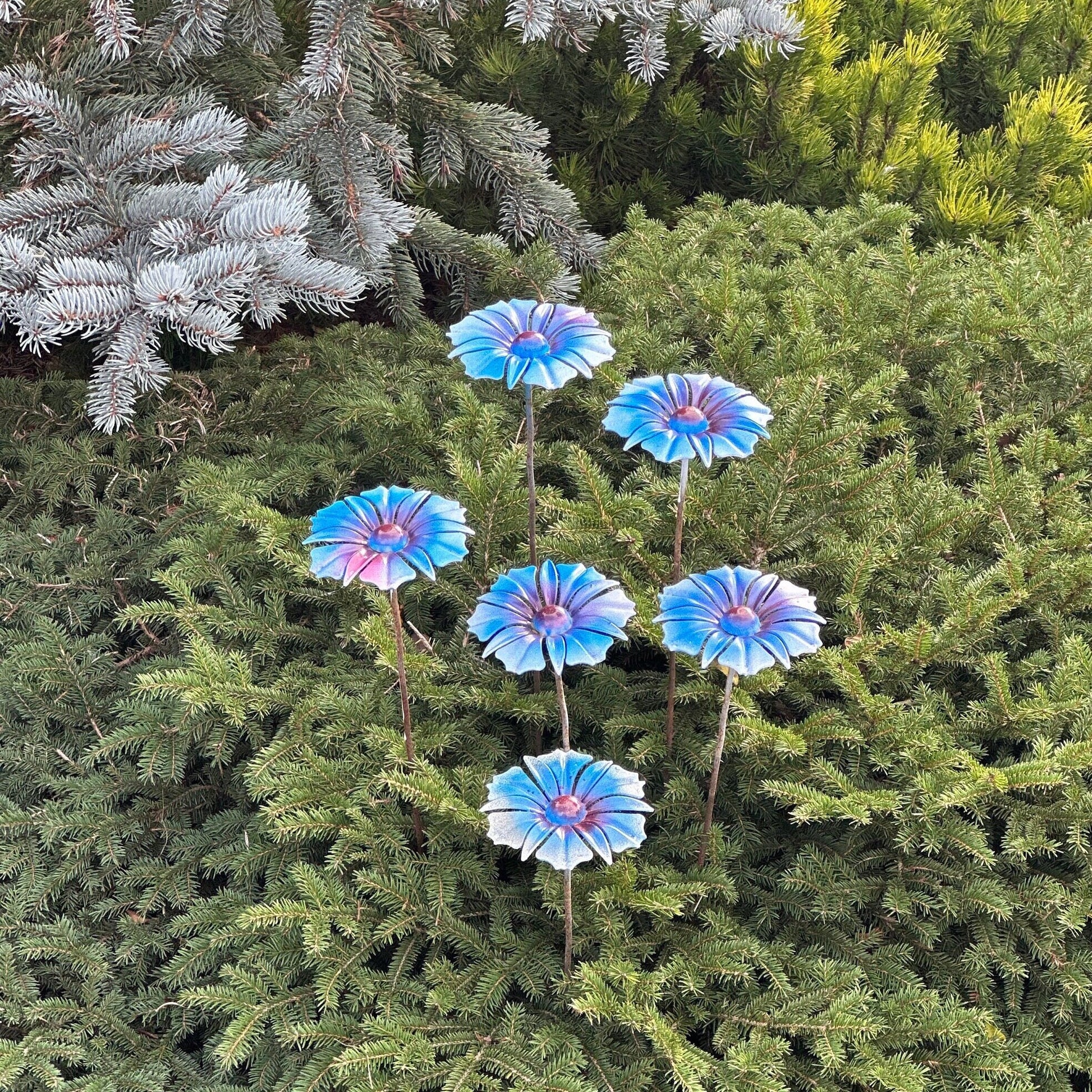 Six Elegant handmade blue metal flowers garden stakes outdoor decor -  Perfect for Outdoor Decor