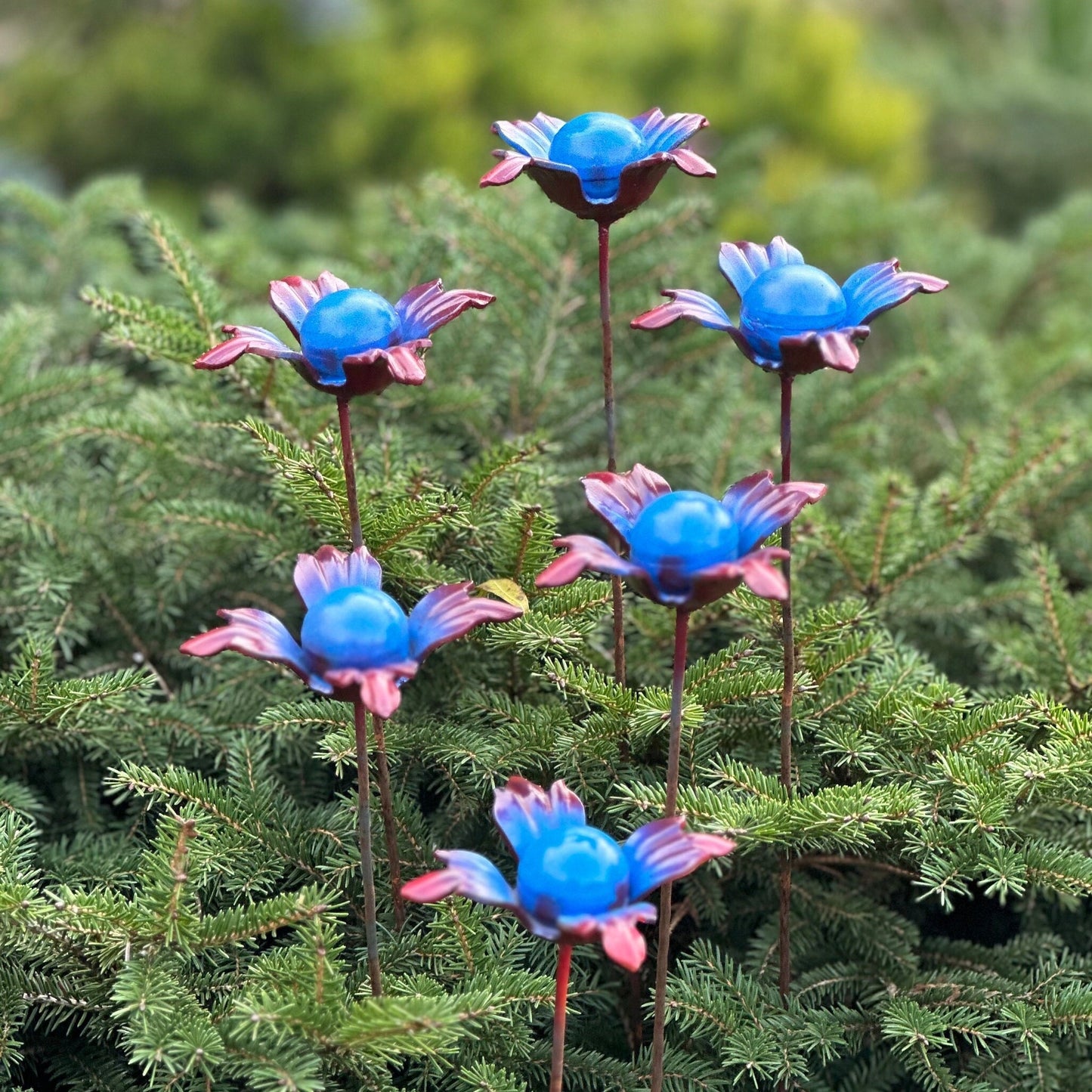 Colorful Metal flowers set of 6 - Add a pop of color to your outdoor garden