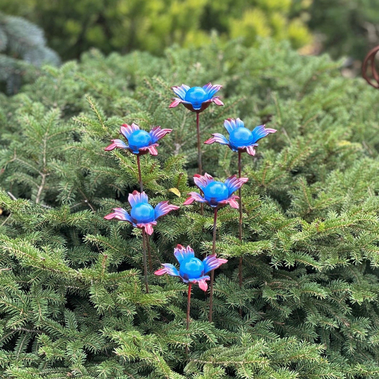 Colorful Metal flowers set of 6 - Add a pop of color to your outdoor garden