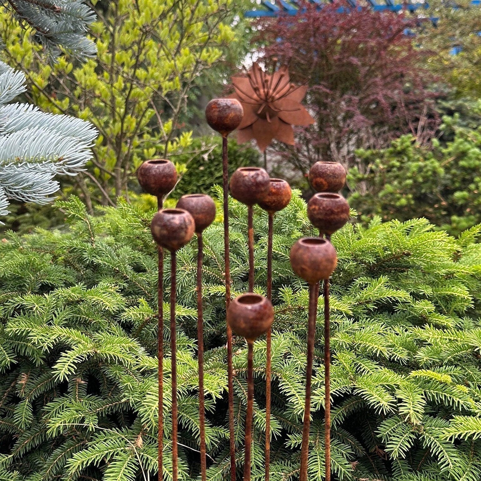 Set of 10 Rusty Tiny Flowers: Rustic Metal Garden Decor Perfect for Enhancing Your Outdoor Space, Ideal for Metal Rain Catchers and Yard Art.