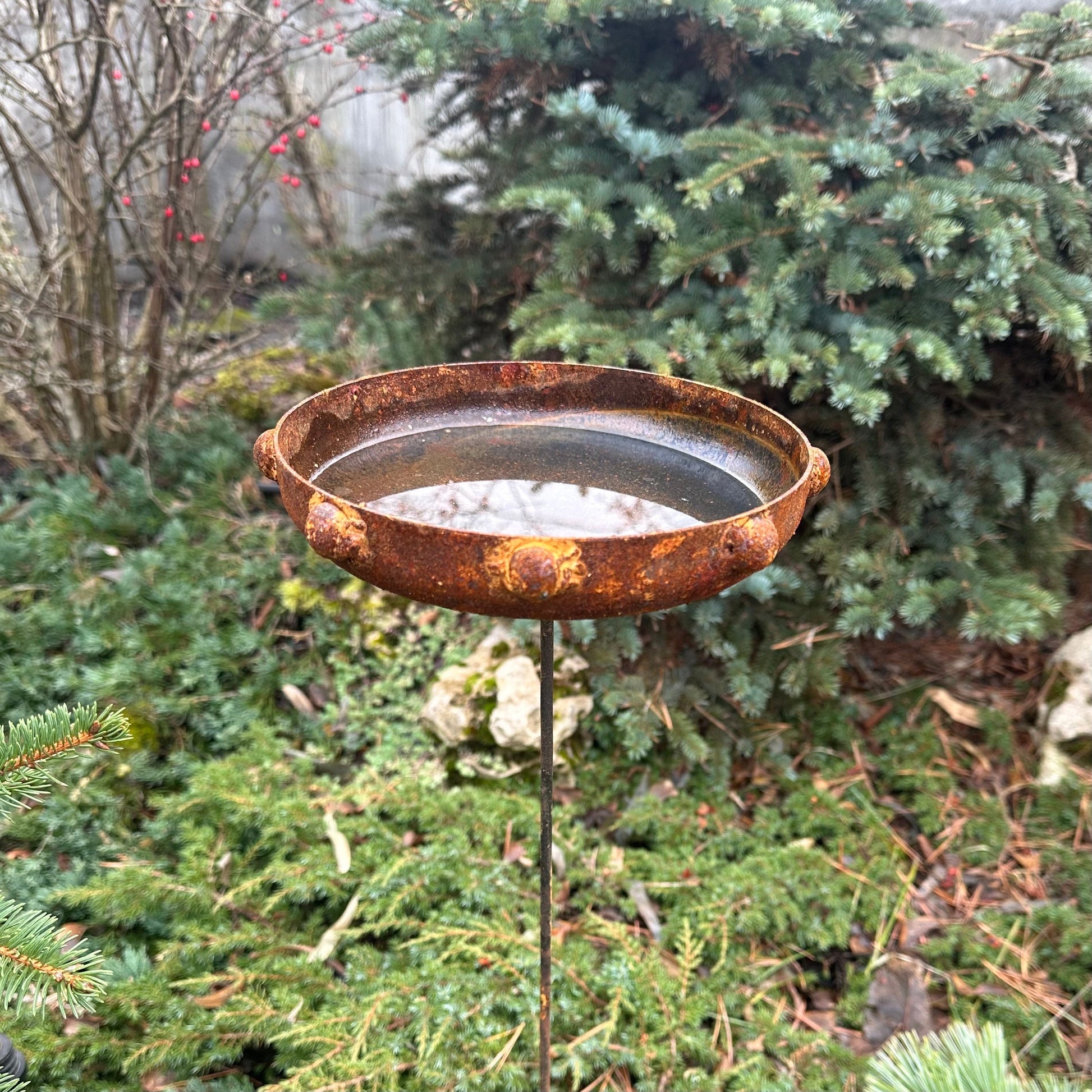 Metal rain catchers, 8” Rusty metal flower garden stakes, Bird bath outdoor garden decor