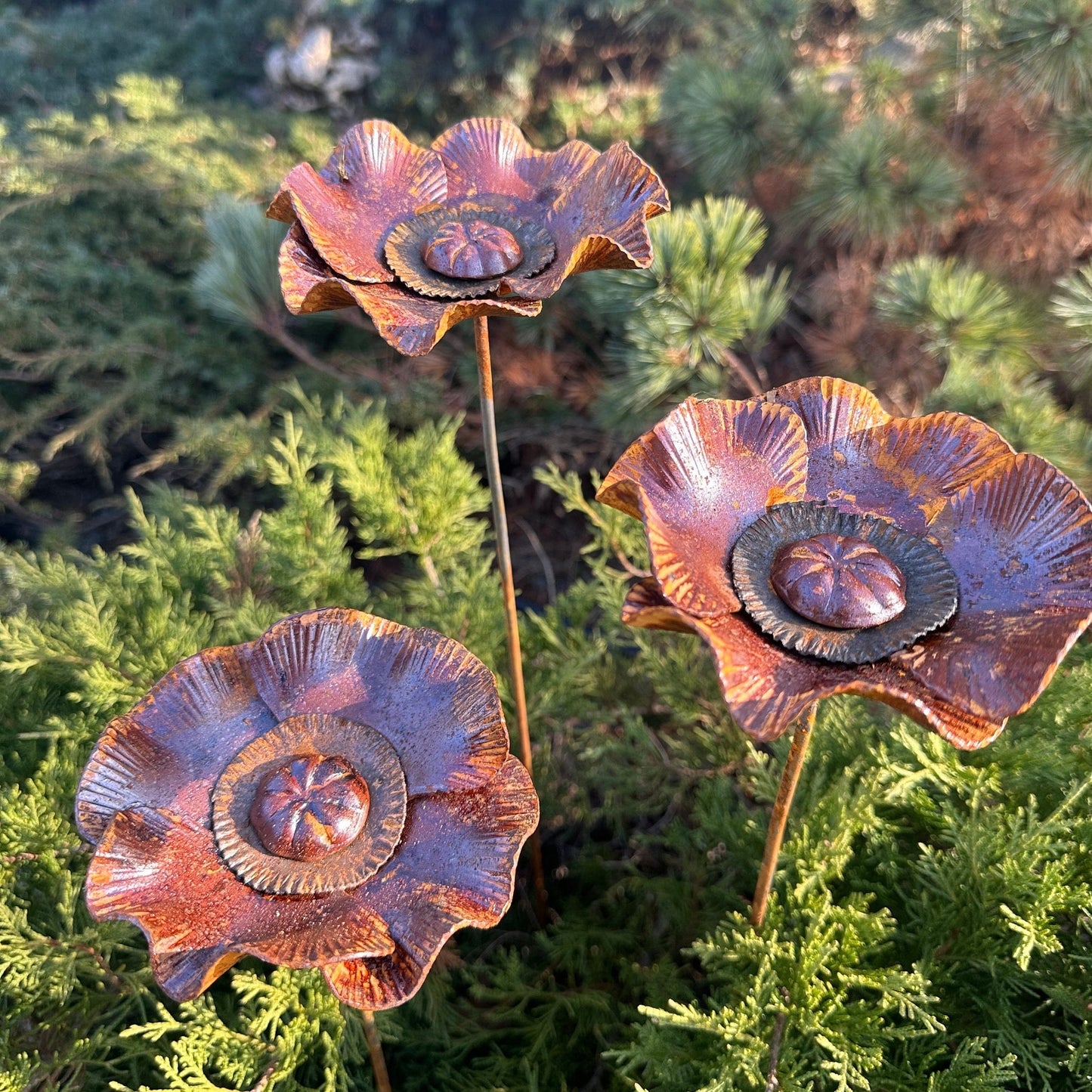 Rusty flowers set of 3, Poppy flowers garden stakes, Metal garden decor, metal yard art, outdoor metal decor, Rusty metal garden decor