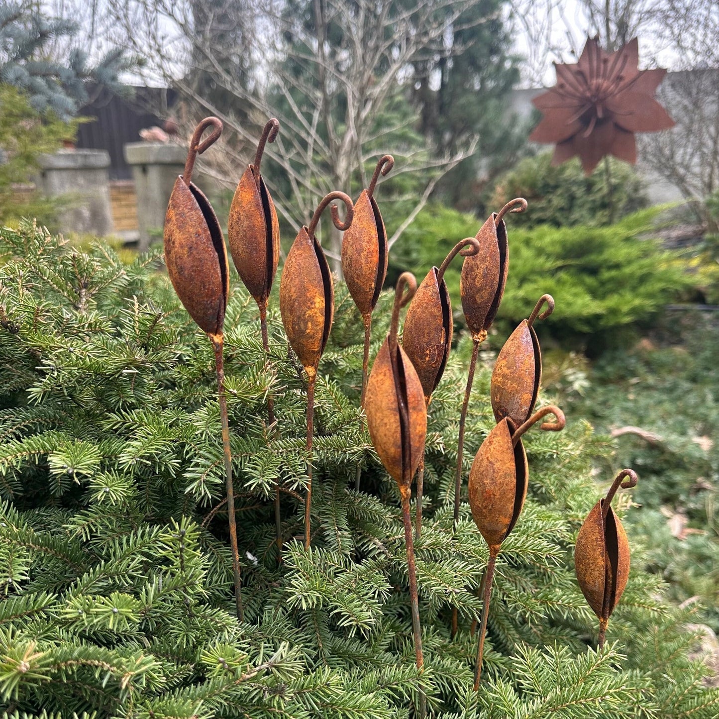 Rusty flowers set of 10, Flowers garden decor, Metal rain catchers, metal yard art, outdoor metal decor, Rusty metal garden decor