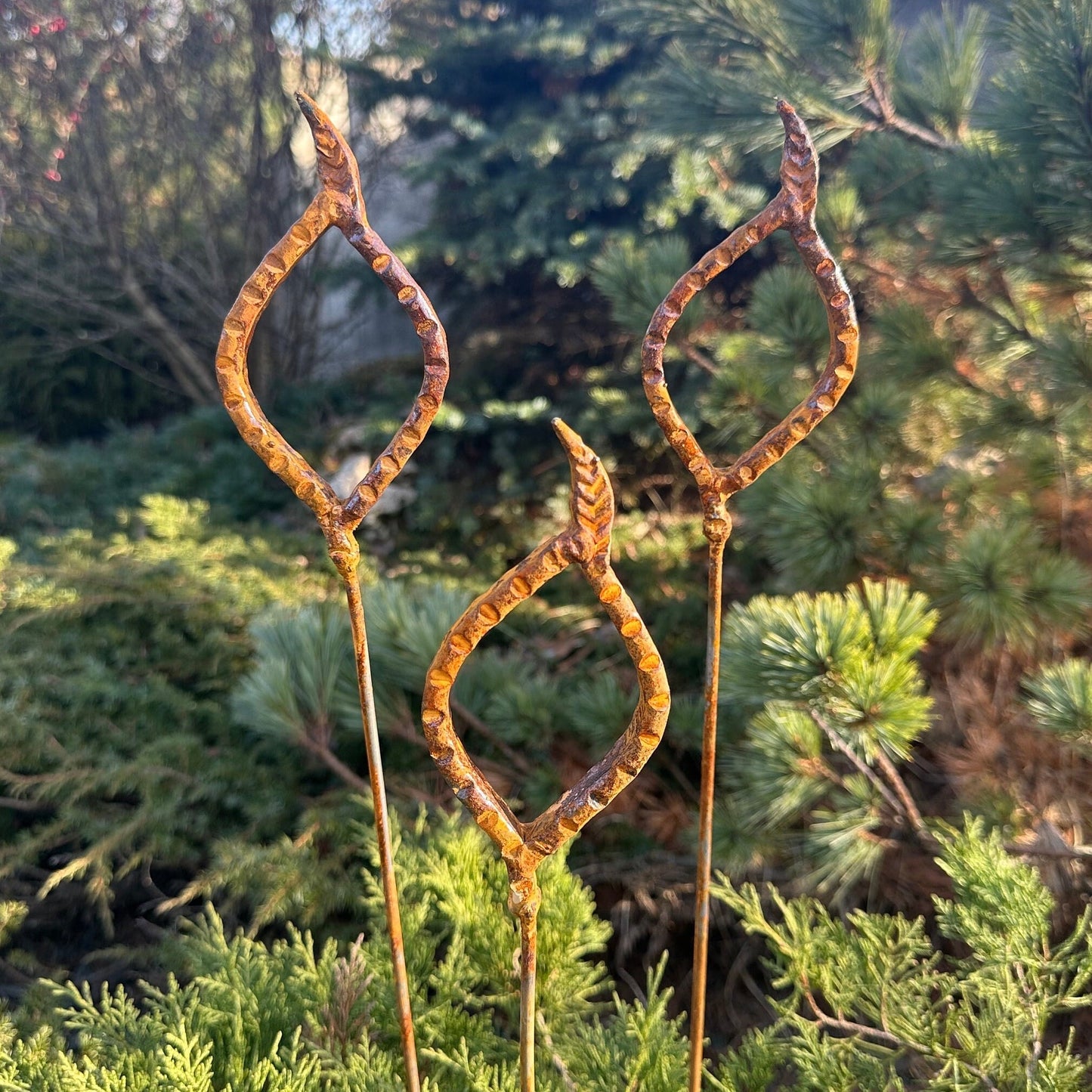 Rusty flowers set of 3, Flower garden stakes, Metal garden decor, metal yard art, outdoor metal decor, Rusty metal garden decor